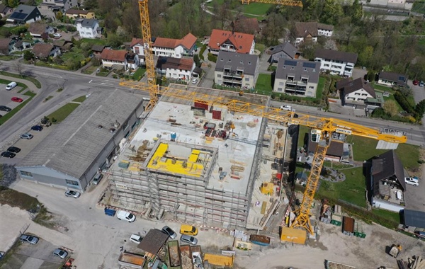 Grüningen, Industriestrasse 3