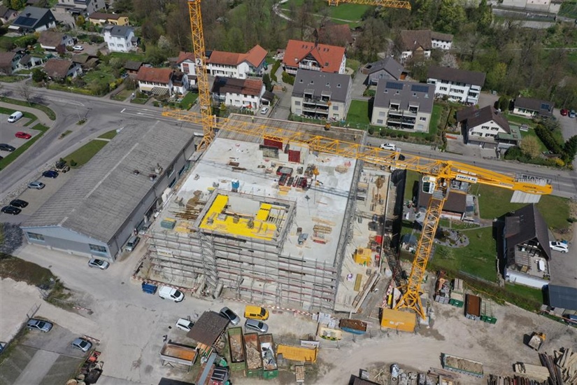 Grüningen, Industriestrasse 3